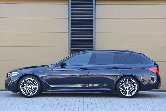 BMW 5-SERIE Touring 540i xDrive High Executive * M-Sportpakket * Panoramadak * Comfortstoelen * Head-up *