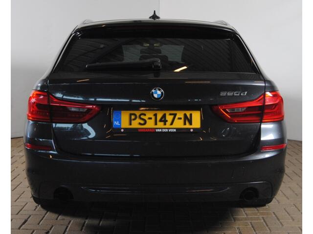 BMW 5-SERIE Touring 520d Executive | Automaat | Elec achterklep | Cruise |