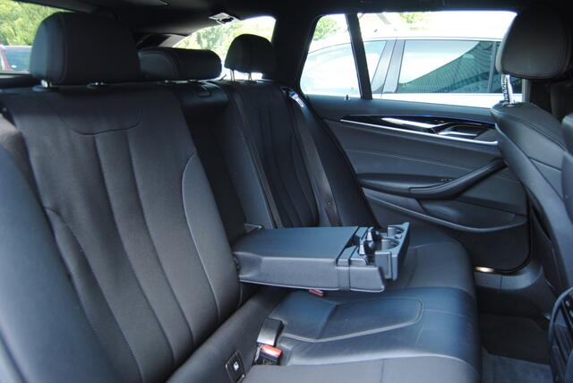 BMW 5-SERIE Touring 520d Executive | Automaat | Elec achterklep | Cruise |