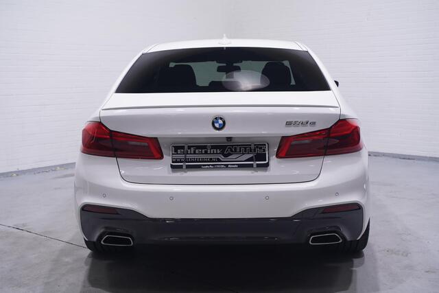 BMW 5-SERIE 530e M Sport Head-up Apple Carplay Camera Stoelverwarming