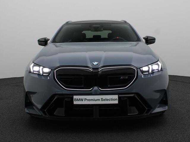 BMW 5-SERIE Touring M5 Comfort Pack | M Carbon-keramische remmen | Stuurwielrand verwarmd | Driving Assistant Plus | Bowers & Wilkins