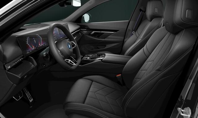 BMW 5-SERIE Touring 530e M Sport Pro , pano, H/K, 20", ACC, memory, 360° camera, keyless, privacy