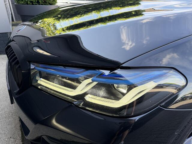 BMW 5-SERIE Touring 530e M-Sport | Panoramadak | Camera | Head-Up Display | Elektrische Trekhaak | Elektrische Achterklep |
