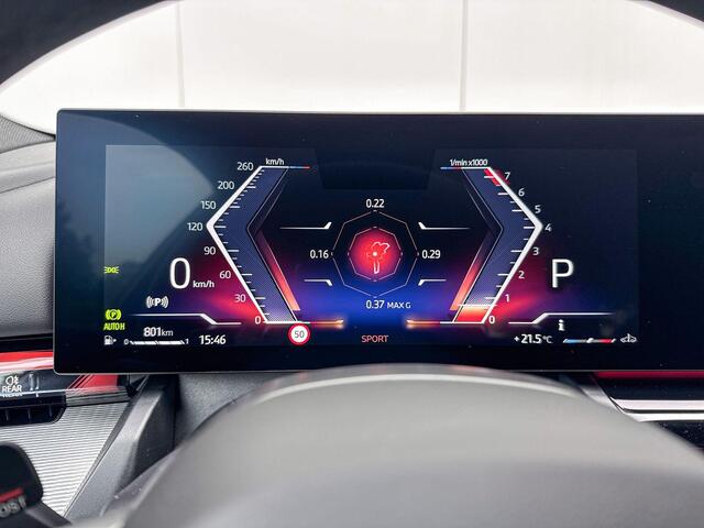 BMW 5-SERIE Touring 520i | Innovation Pack | M Sport | Panoramadak | Bowers & Wilkins |
