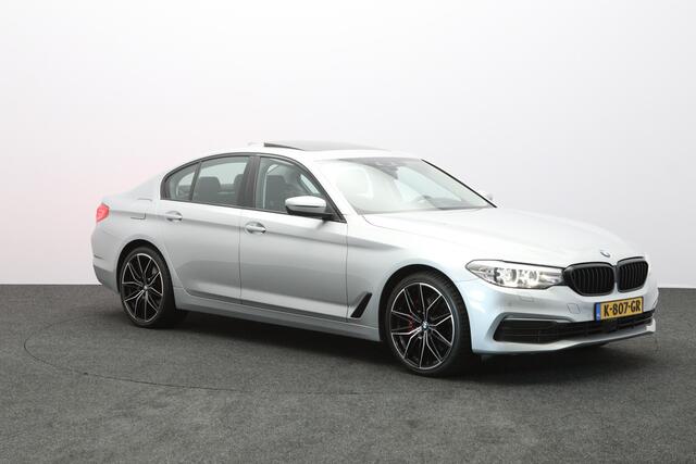 BMW 5-SERIE 540i 340 PK xDrive High Executive, Trekhaak, Schuif-Kanteldak, Adap. Cruise Control, Memory