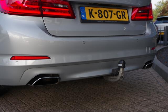 BMW 5-SERIE 540i 340 PK xDrive High Executive, Trekhaak, Schuif-Kanteldak, Adap. Cruise Control, Memory