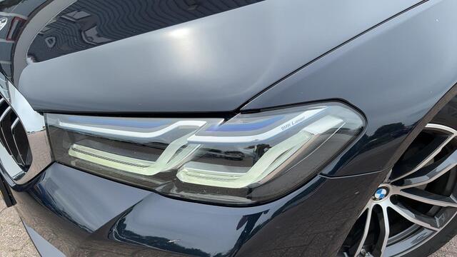 BMW 5-SERIE Touring 520i Business Edition Plus LCI / M-SPORT / LASER / CARPLAY / SHADOW / STOELVERW / CAMERA / NAVI / CLIMA / PDC / NL-AUTO