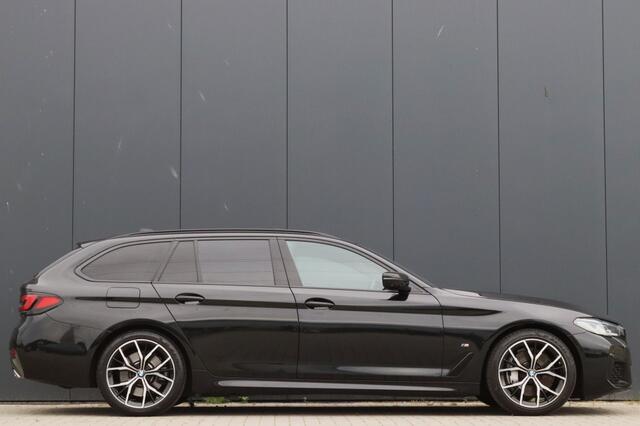 BMW 5-SERIE Touring 530d M Sport Laser Pano 360° 19 inch Comfort Stoelen