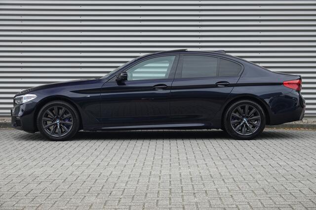 BMW 5-SERIE 540i xDrive High Executive M-Sport | Schuifdak | Massage | HUD | H&K | ACC | 360 |