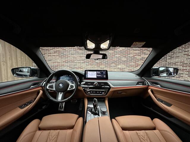 BMW 5-SERIE Touring 530e Executive M-Pakket| Adaptieve cruise| Dealer garantie|