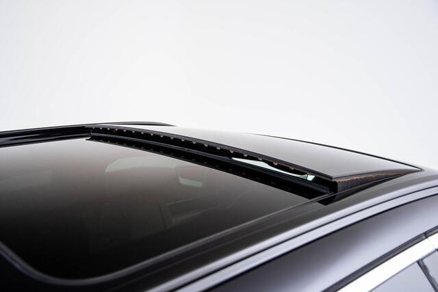 BMW 5-SERIE Touring 530e xDrive High Executive M Sport - Panoramadak - Driving Assistant Professional - Comfortstoelen - Massagestoelen - Head up - BMW Laserlight - Parking Assistant Plus - Comfort Access -