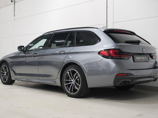BMW 5-SERIE 530e Touring M-Sport | Panoramadak | CoPilot | Laser | Harman Kardon