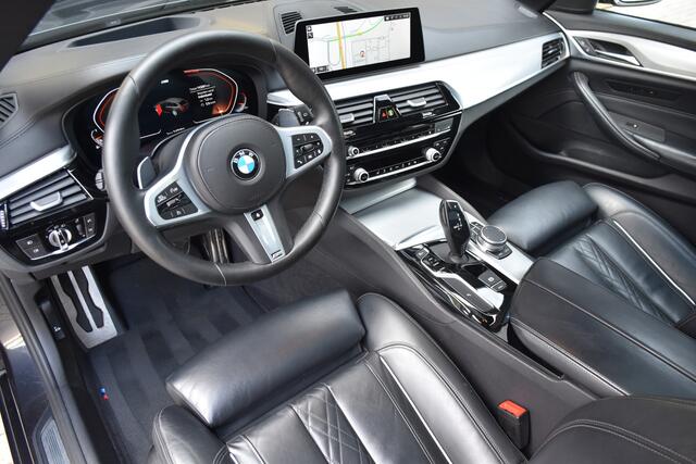 BMW 5-SERIE Touring 520i High Executive Edition * M-Sport * Comfortstoelen * Panoramadak * Head-up * Hifi * Camera * Sfeerverlichting *