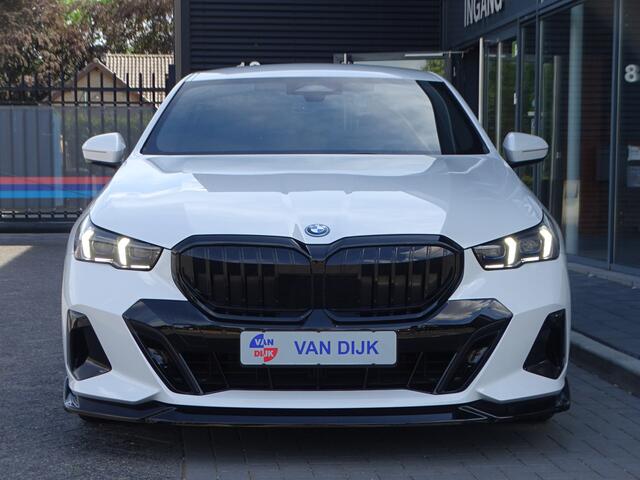 BMW 5-SERIE 530e M Sport Edition Drive-assistent-Plus Harman/Kardon Ada.led-koplamp 20'' LM Velgen