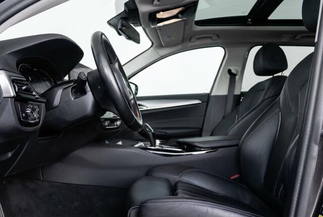 BMW 5-SERIE touring 530e xDrive Pano l 360 Camera l Leder