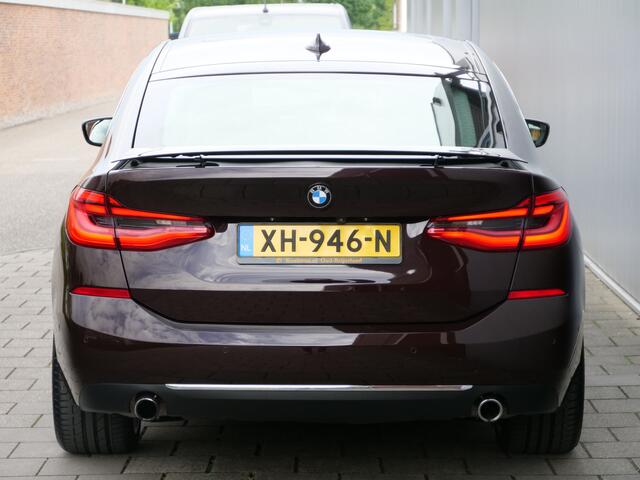 BMW 6-SERIE Gran Turismo 630i High Executive 259 Pk Automaat Navi / DAB / Apple Carplay / Camera / Leer / Pano-dak