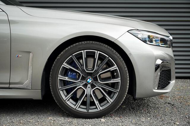 BMW 7-SERIE 745e High Executive / M-Sport / Schuifdak / NL Auto / Nieuwe Accu