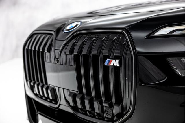 BMW 7-SERIE M760e xDrive | Pano Sky Lounge | Stoelventilatie | Massage | VOL!