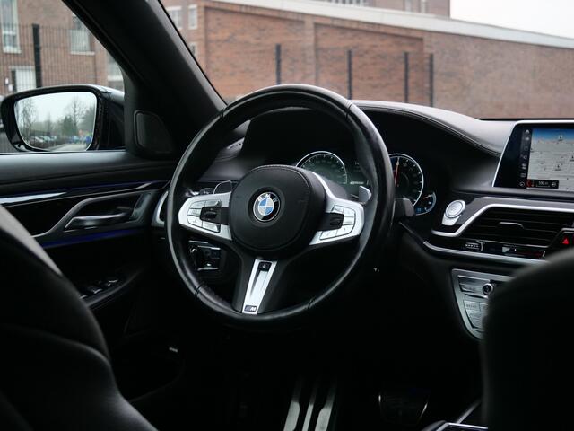 BMW 7-SERIE 740e iPerformance High Executive 326 Pk Automaat Navi / Leer / DAB / Schuifdak / M-pakket