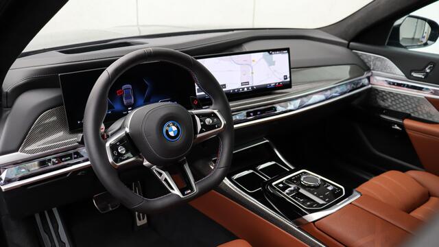BMW 7-SERIE M760e xDrive | Exclusive Lounge | B&W | Sky Lounge | Connoisseur Pack | Rear Seat Entertainment