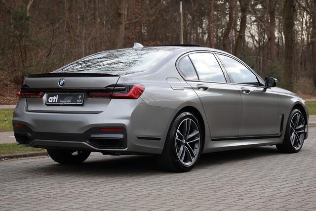 BMW 7-SERIE 745e High Executive M-Sport | Glasdak | CoPilot | Massage | Soft Close | Harman Kardon | HUD | Laser | Ambient Air | DAB | Achteras besturing | Geïsoleerd glas | Etc.