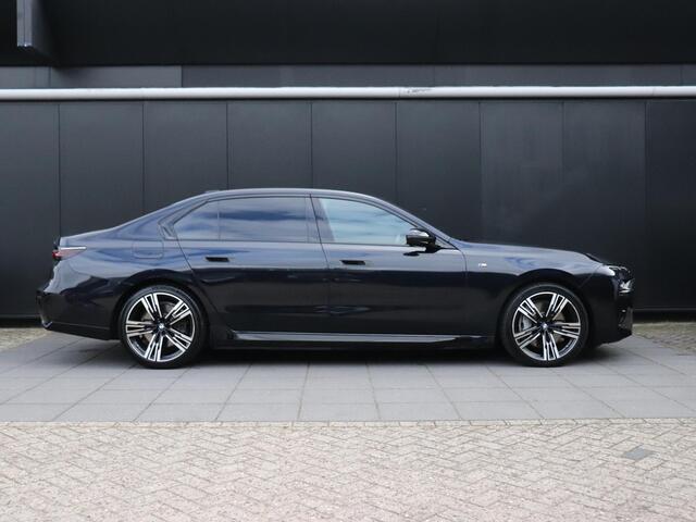 BMW 7-SERIE 750e xDrive | M SPORT | B&W | MEMORY | PANO | FOND- THEATER | 4W. STEERING | LEDER | 360° CAMERA | APPLE CARPLAY | HEAD-UP | STOEL/STUURVERW. |