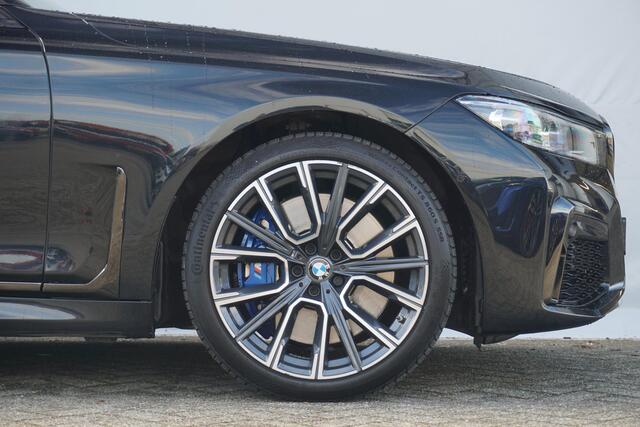 BMW 7-SERIE 750i xDrive High Executive | Schuif-kanteldak | Bowers & Wilkins | Achterasbesturing | Driving Assistant Professional | Rondomzicht camera's