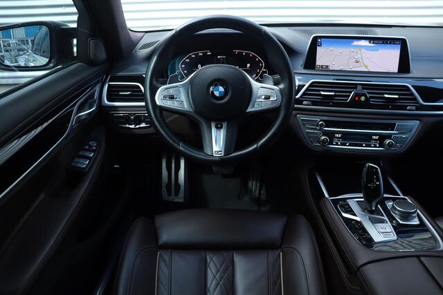 BMW 7-SERIE Sedan 745e | High Executive | M Sportpakket | Driving Assistant Professional | Parking Assistant Plus | Head-Up | Harman Kardon | Laserlight | Warmte Comfortpakket | Soft-Close | Comfort Access | 19''LMV