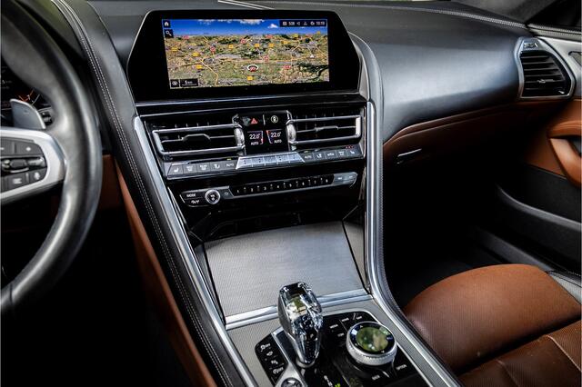 BMW 8-SERIE Gran Coupé 840i xDrive M Sport Frozen Grey Individual Achterasbesturing Soft Close Laser Panorama