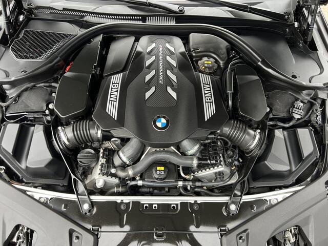 BMW 8-SERIE M850i xDrive High Executive