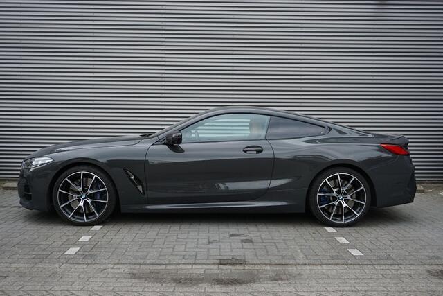 BMW 8-SERIE Coupé M850i xDrive High Executive | Audio Media Pack | BMW Personal CoPilot Pack | Adaptief M Onderstel Professional | Carbon fibre dak | Driving Assistant Professional