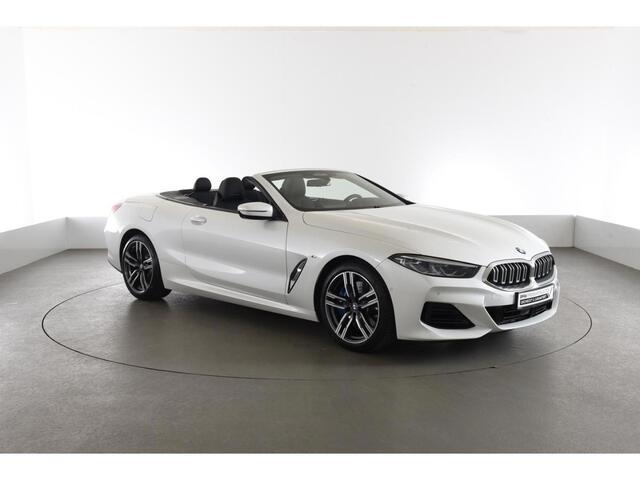 BMW 8-SERIE 840i