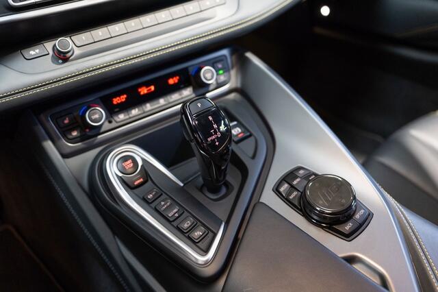 BMW I8 Hybrid 362 PK, Harman Kardon, Head-up, 20 Inch, Matzwart,