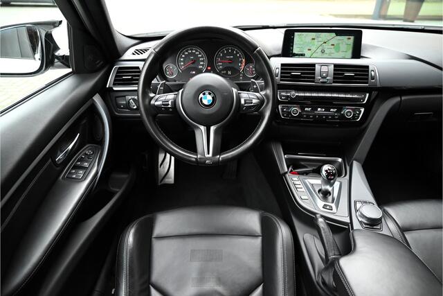 BMW M3 3-serie DCTA LCI / CARBON / HARMAN KARDON / LEDER / MEMORY / DODE HOEK DETECTIE / DEALERONDERHOUDEN