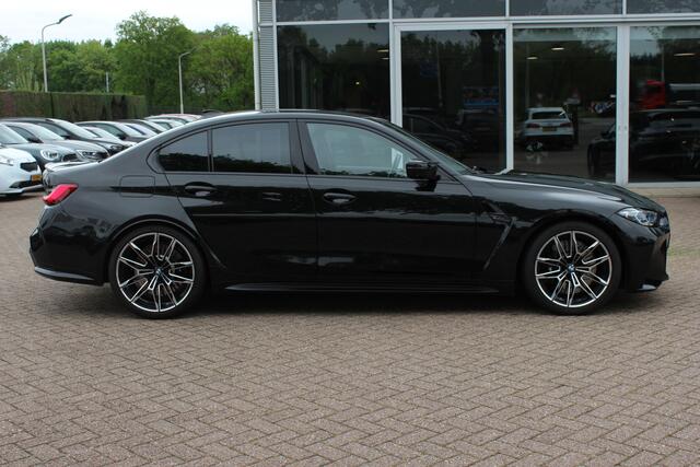 BMW M3 3-serie Competition / 360Camera / Carbon / Head-up / Keyless / Leder / 19'' / CarPlay / Dealer onderhouden / Stuur+Stoelverwarming / Dodehoek / DAB / ACC