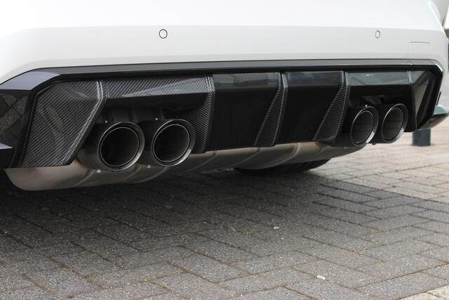 BMW M3 3 Serie xDrive High Executive Competition / M Drive Professional / M Carbon kuipstoelen / Laserlight / M Carbon-keramisch remmen / Adaptief M Onderstel