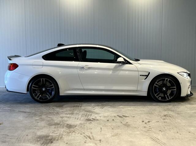 BMW M4 4-serie Coupé Carbon dak