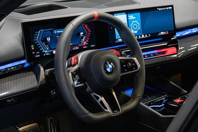 BMW M5 5-serie *Ultimate-Pakket / Bowers & Wilkins / Keramisch / M-Carbon in- & exterieur / Stoelventilatie / Memory*