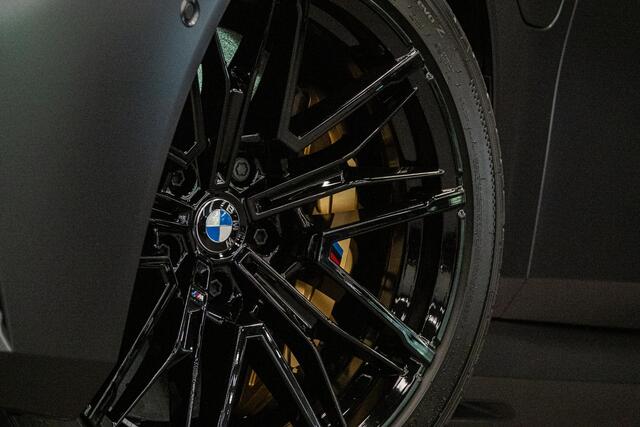 BMW M5 5-serie *Ultimate-Pakket / Bowers & Wilkins / Keramisch / M-Carbon in- & exterieur / Stoelventilatie / Memory*