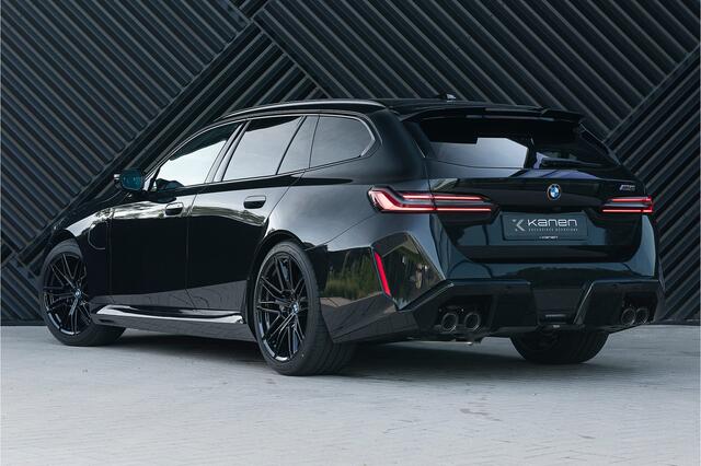 BMW M5 Touring V8 Hybride M Keramisch Pano Alcant.Hemel Bowers&Wilkins Trekhaak