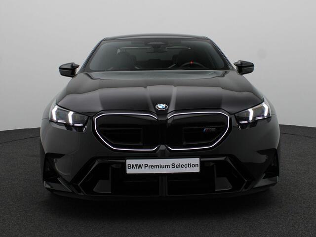 BMW M5 5 Serie Sedan M Drive Professional | Comfort Access | Panoramadak | Driving Assistant Professional | Parking Assistant Professional | Bowers & Wilkins | 20/21''