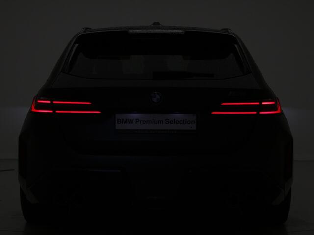 BMW M5 5-serie Touring Touring | Trekhaak | Panorama | Driving Assistant Pro | M-Driver's Pack | Comfort Pack | Carbon interieurlijsten | Marge