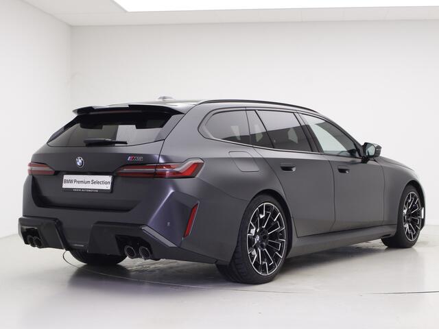 BMW M5 5-serie Touring Touring | Trekhaak | Panorama | Driving Assistant Pro | M-Driver's Pack | Comfort Pack | Carbon interieurlijsten | Marge
