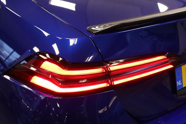 BMW M5 5-serie Carbon Pack Co-Pilot Live Cockpit Professional 1st eigenaar NAP