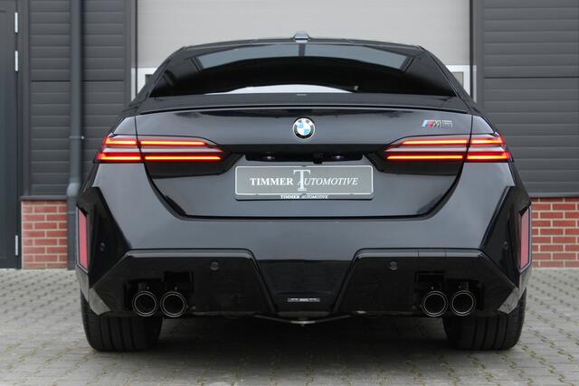 BMW M5 5-serie Sedan - Zwart leder - Panoramadak 20 inch 951M - Bowers & Wilkins