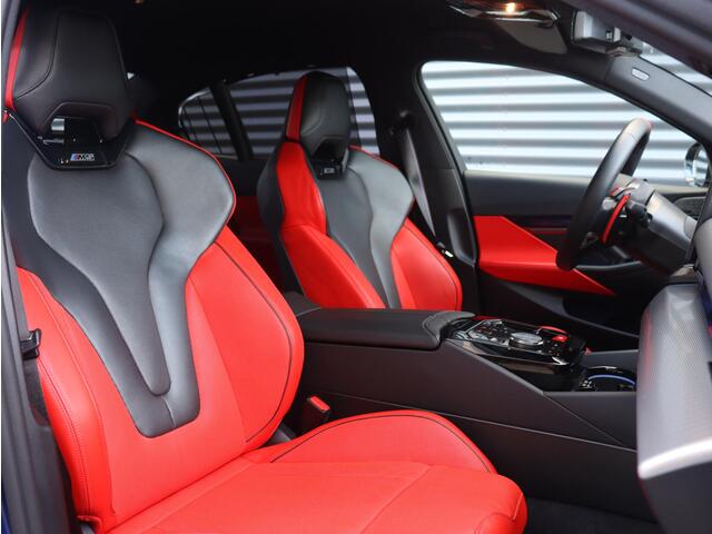 BMW M5 Sedan | High Executive | Driving Assistant Prof. | Carbon Exterieur Pakket | Trekhaak | M Drivers Pack | Parking Assistant Prof. | Bowers & Wilkins | Head-Up | 20/21'' LMV