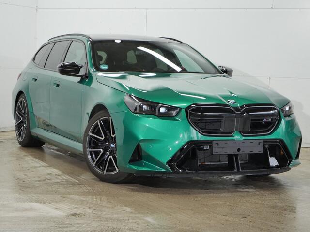 BMW M5 Touring | CoPilot | Trekhaak | Ventilatie | M Drive Professional | Bowers & Wilkins Surround Sound System