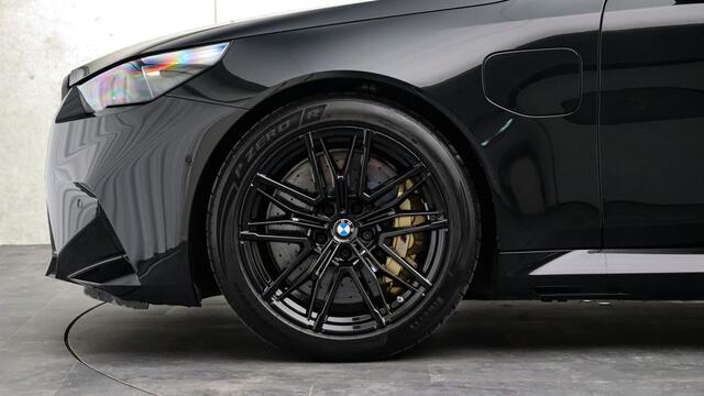 BMW M5 Touring | Ultimate Package | M Driver's Package | Stoelventilatie | Bowers & Wilkins | Carbon |