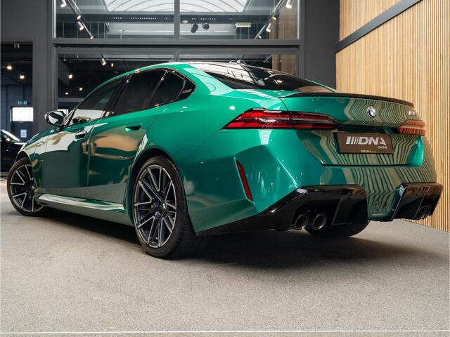 BMW M5 Keramisch Kuipstoelen Pano M5 Special Colour Carbon Harman&Kardon