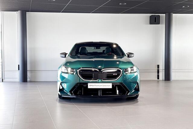 BMW M5 Sedan | M Driver's Pack | Bowers & Wilkins | Stoelventilatie | Iconic Glow |